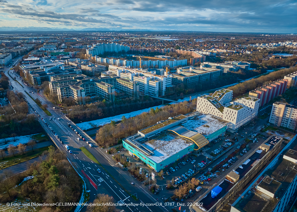 22.12.2022 - Plettzentrum - Rentenversicherung - Ständlerstraße in Neuperlach